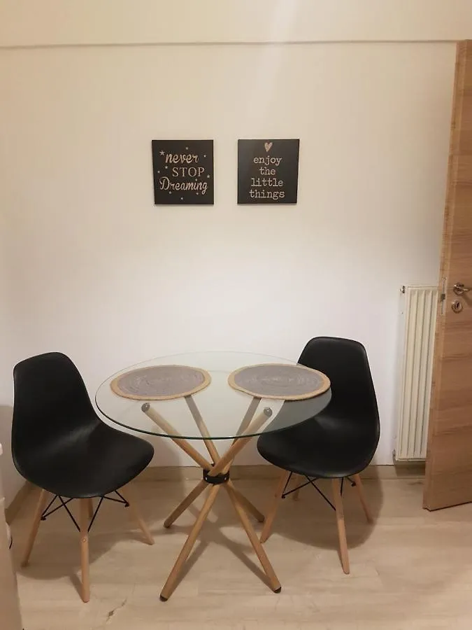 Fenia'S Apartment سالونيك 0*,