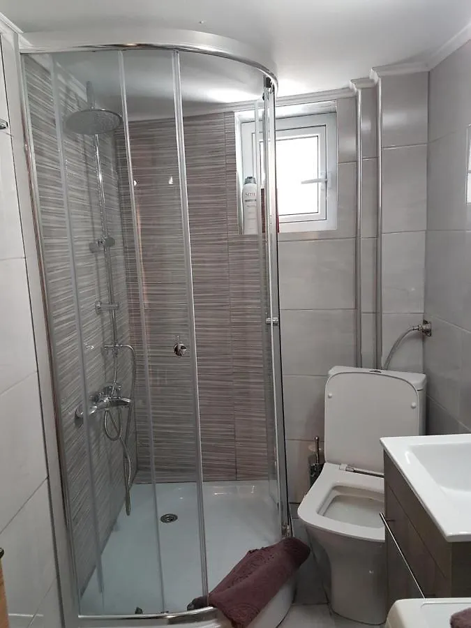 סלוניקי Fenia'S Apartment 0*,  יוון
